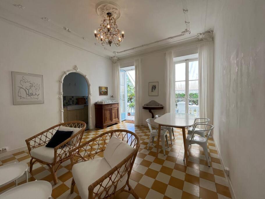 Beautiful Garden Apartment Steps From The Beach Menton Exterior foto